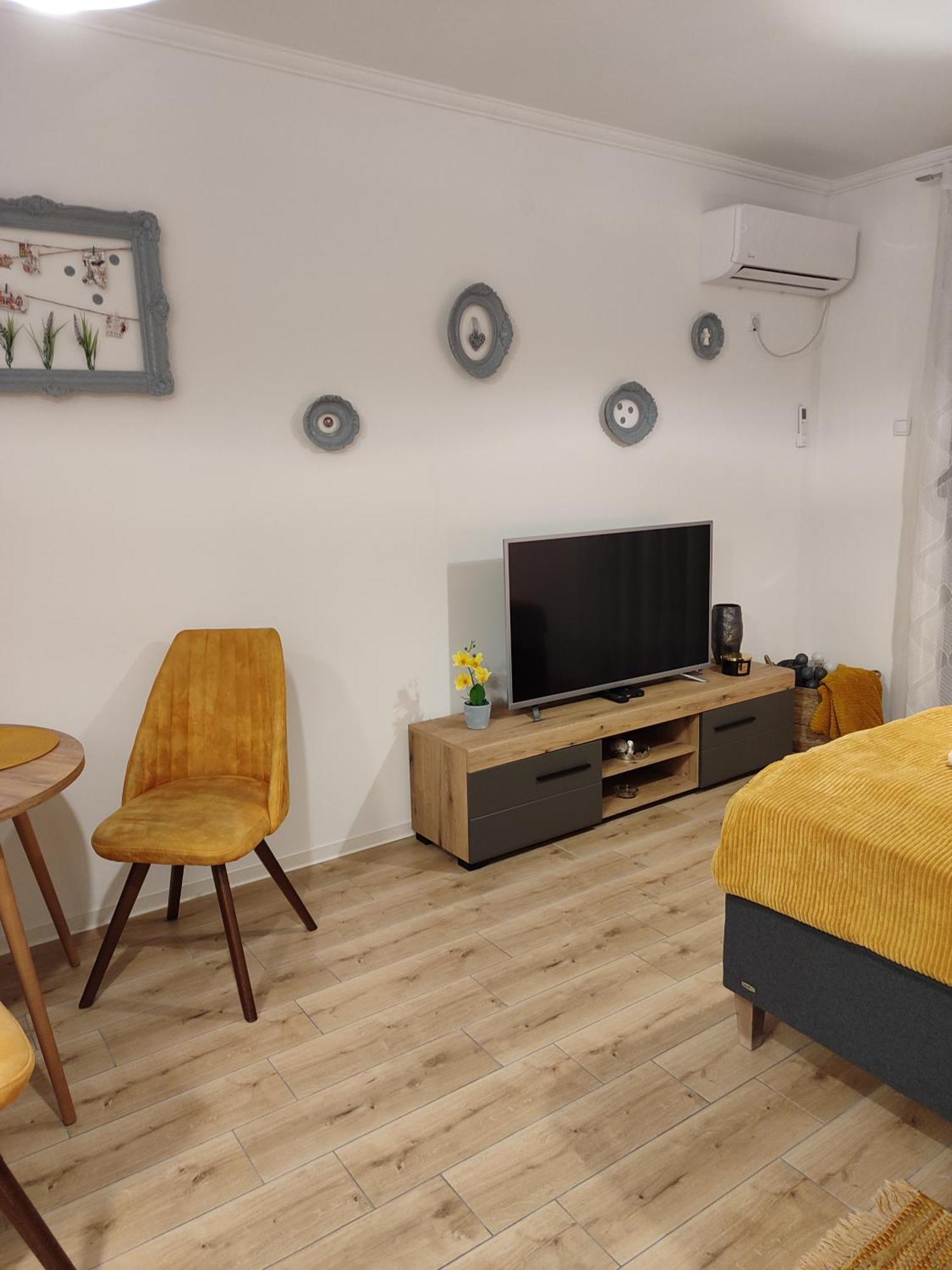 Apartman Liliom Subotica Exterior foto